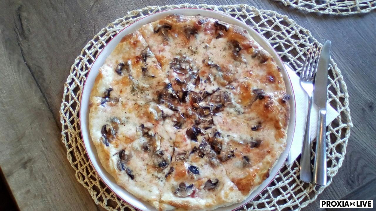 Pizza šampiňónová 