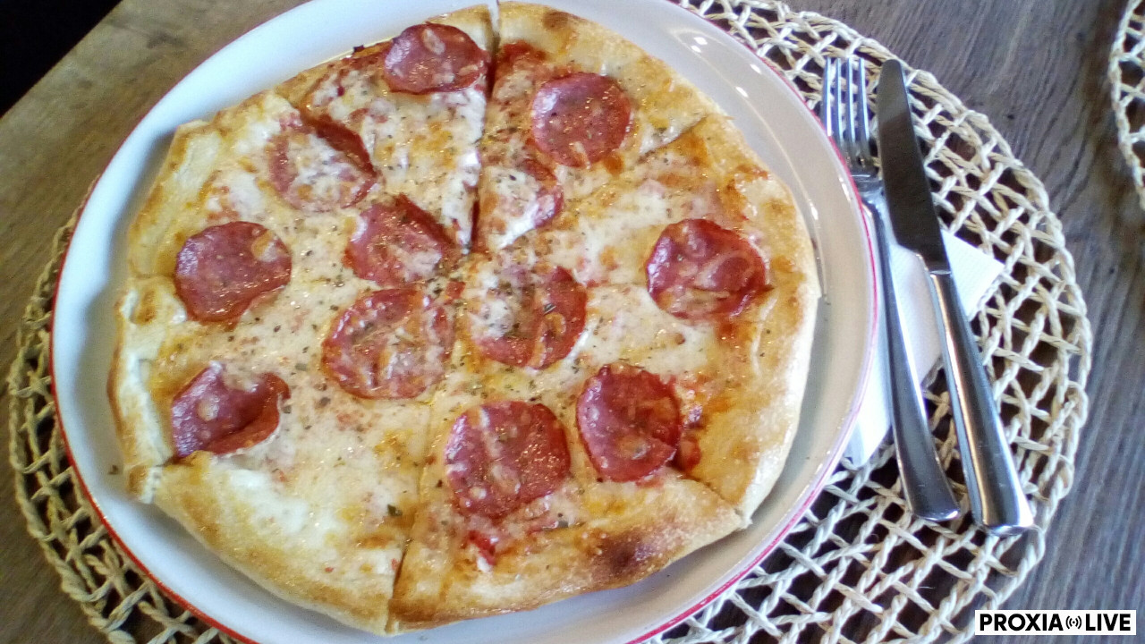 Pizza salámová 