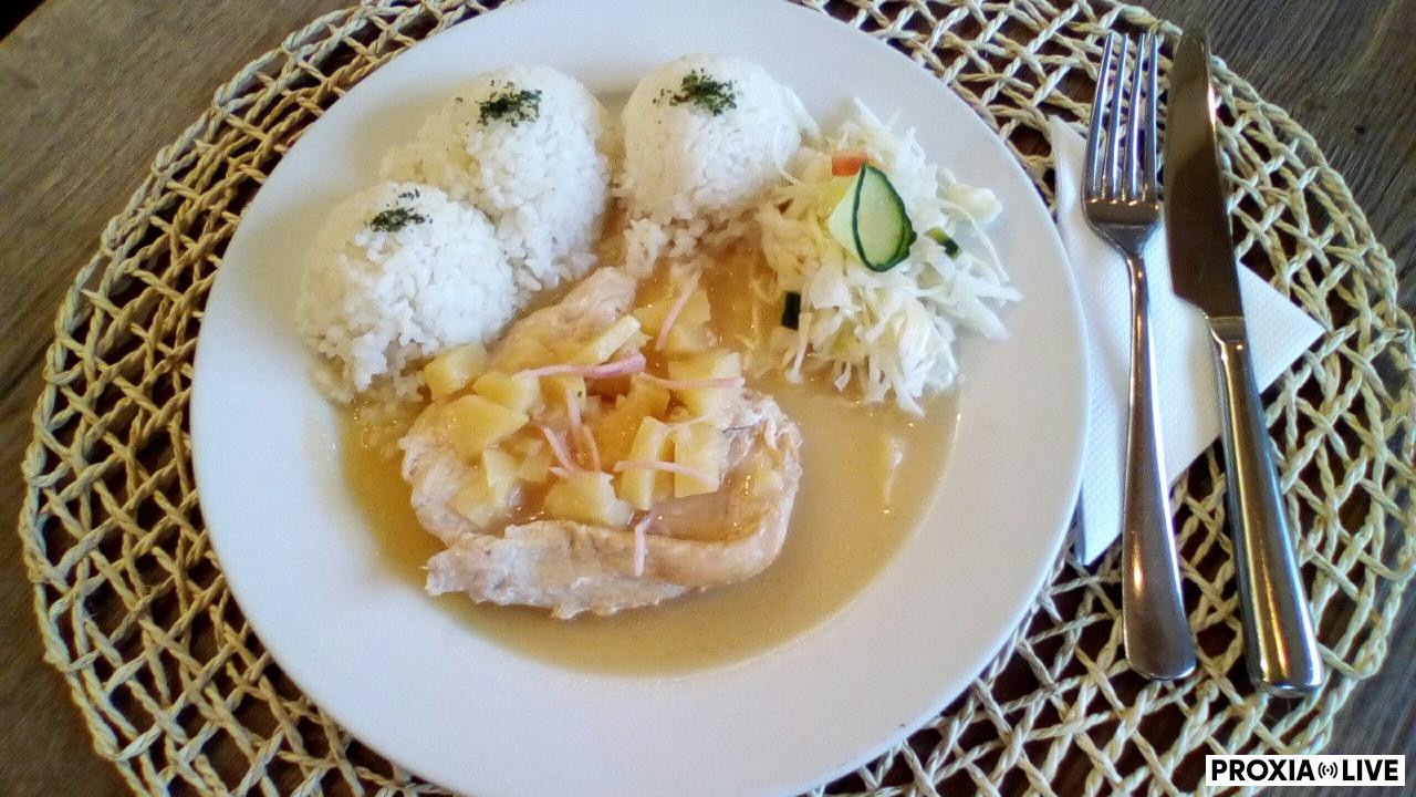 Kurací steak HAWAI, dusená ryža 